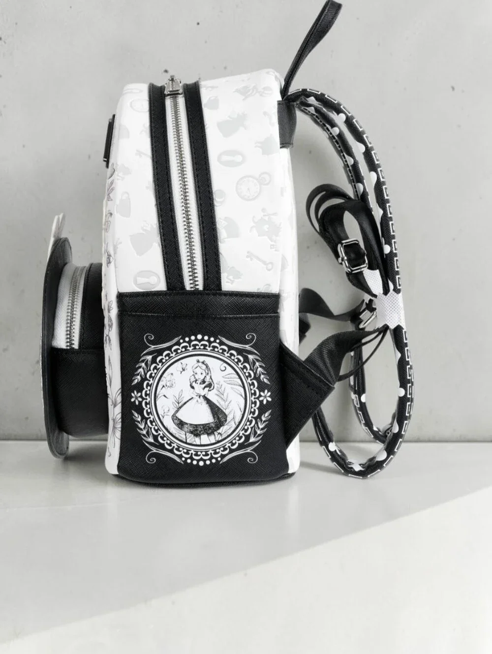 Loungefly Alice in Wonderland White and Black Illustrated Backpack Limited